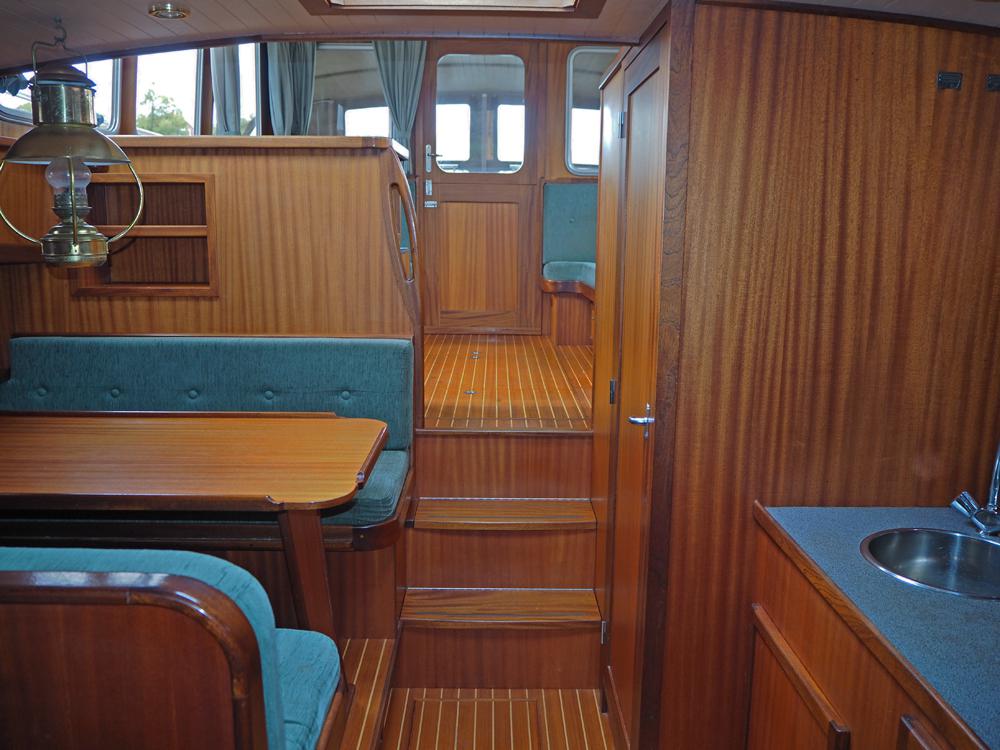 Fore ship, Accommodation